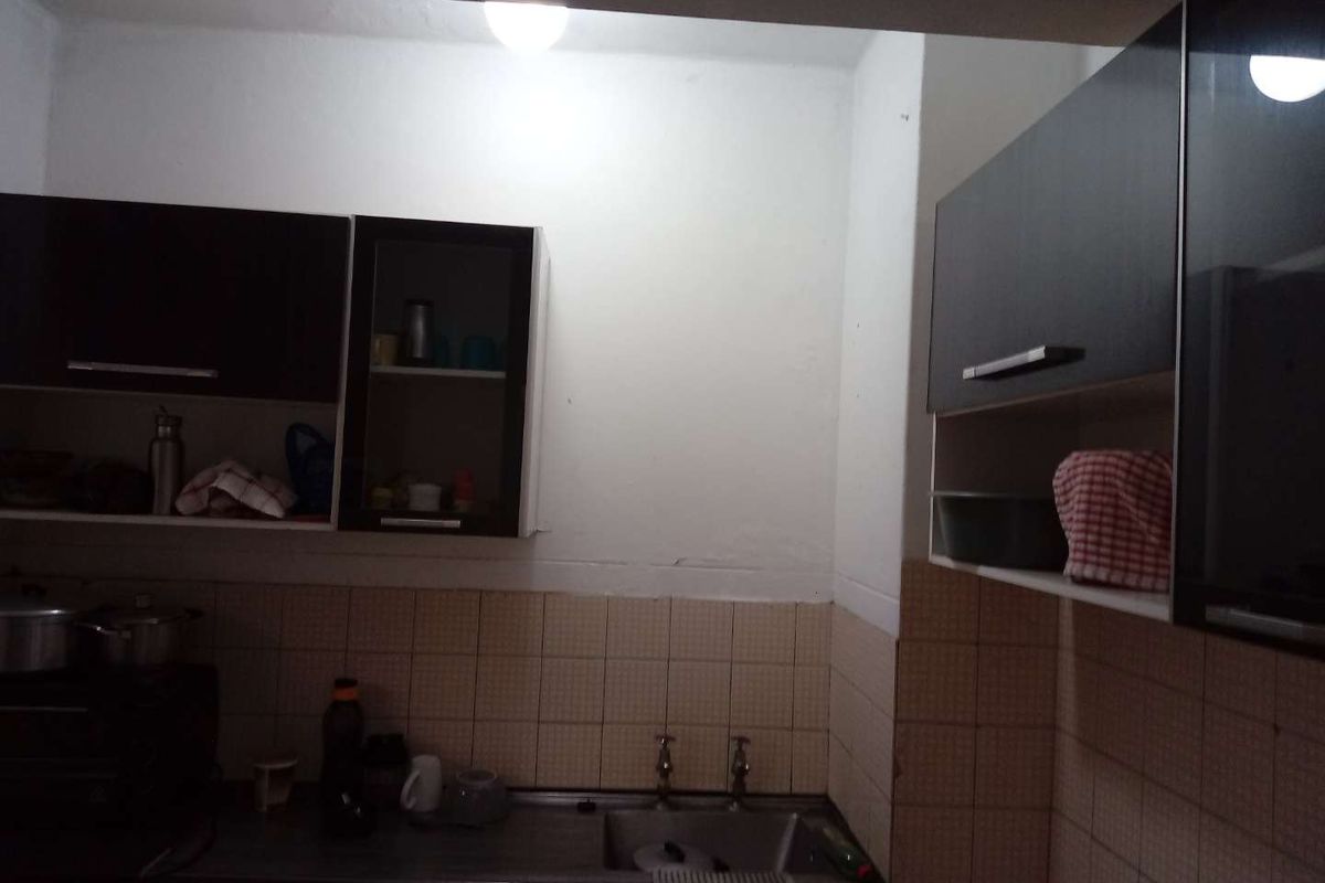 An investor's dream - bachelor apartment in South Beach for sale! - Photo 4