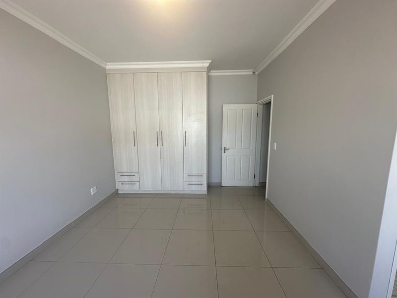Family Home - Photo 8