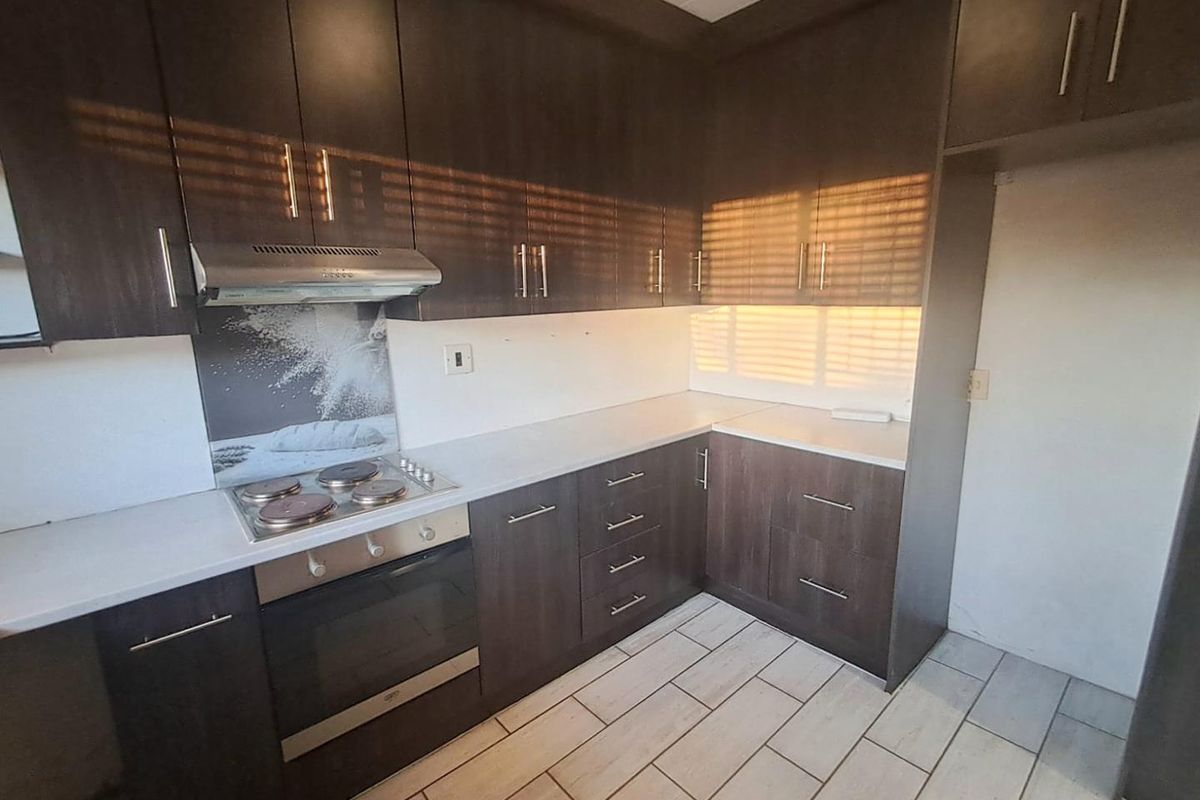 2 Bedroom Townhouse for sale in Albemarle - Photo 3