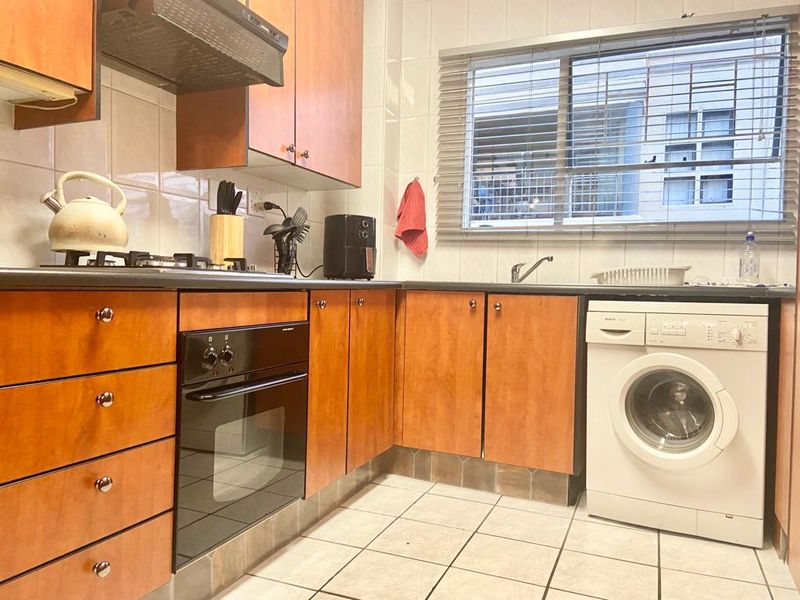 2 Bedroom and 2 Bathroom Townhouse for Sale! - Photo 7