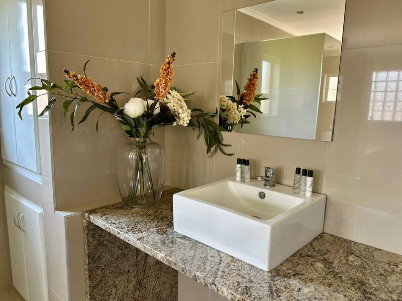 We invite serious buyers and investors to consider this exceptional opportunity to acquire a fully operational and well-established boutique hotel . - Photo 3