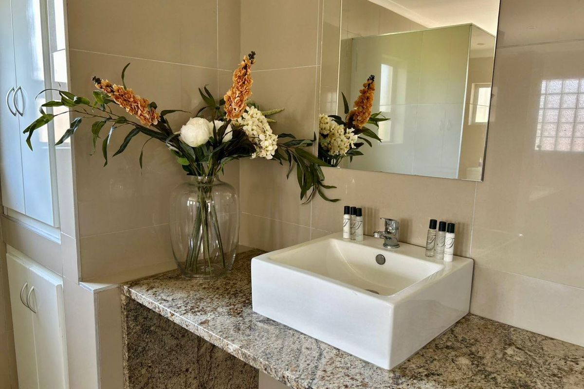 We invite serious buyers and investors to consider this exceptional opportunity to acquire a fully operational and well-established boutique hotel . - Photo 3