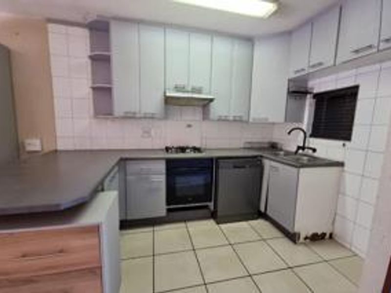 Comfortable lock and go home in the heart of new market park - Photo 8