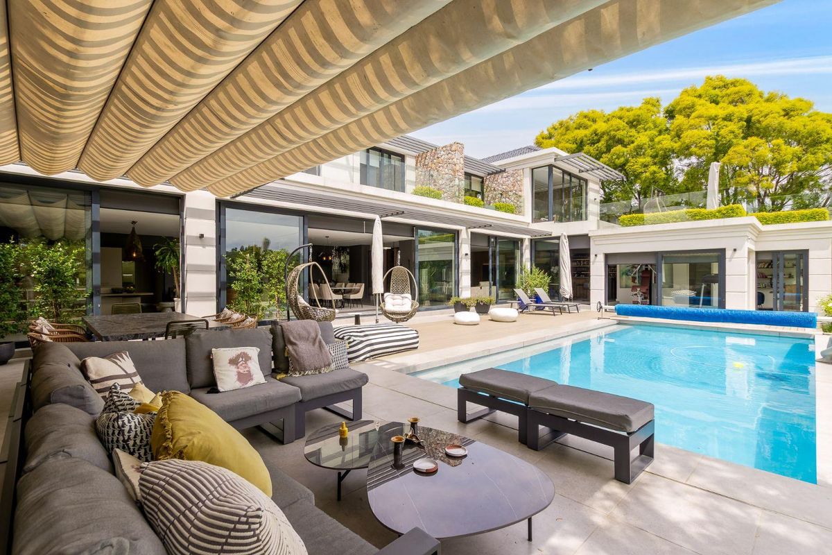 5 Bedroom House for Sale in Dainfern Golf Estate - Photo 2