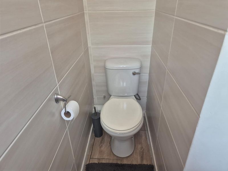 1 BEDROOM FURNISHED DUPLEX COTTAGE TO RENT IN PARKTOWN NORTH - Photo 9