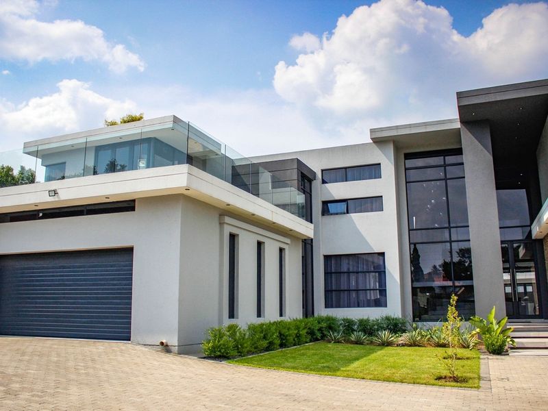 A Statement of Success — Where Luxury Meets Unmatched Value - Photo 6