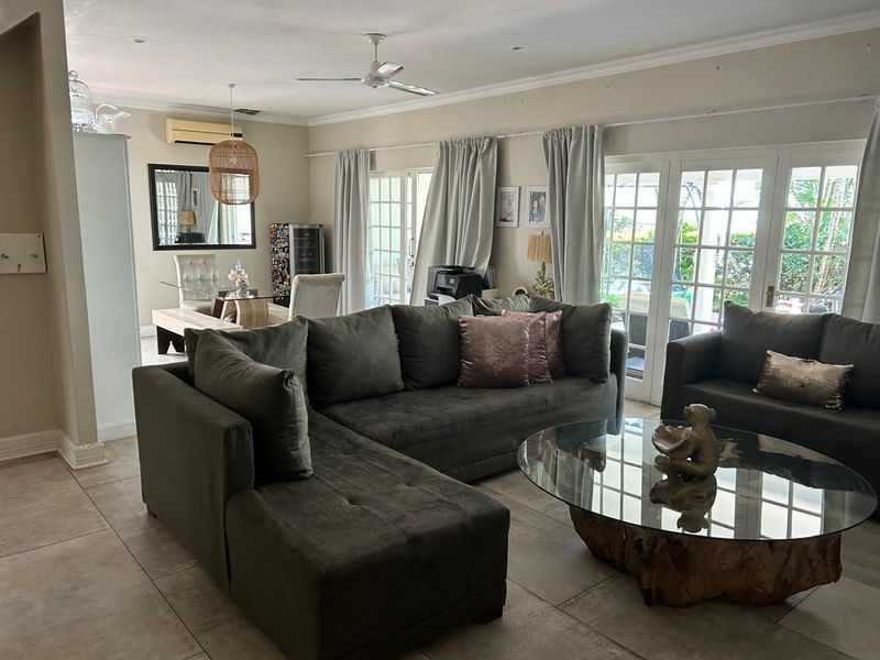 Exceptional 4-Bed Golf Estate Townhouse - Photo 7