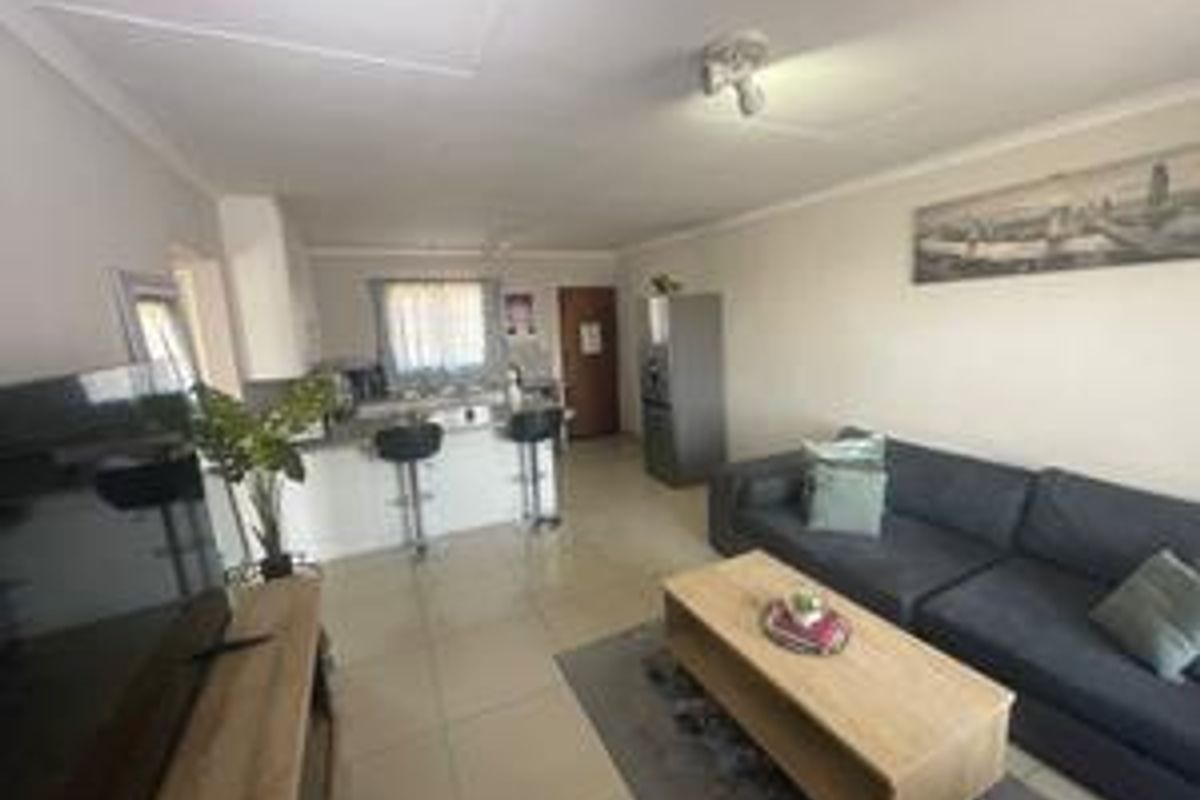 Prime Location! Charming 2-Bedroom Apartment Awaits You! - Photo 5
