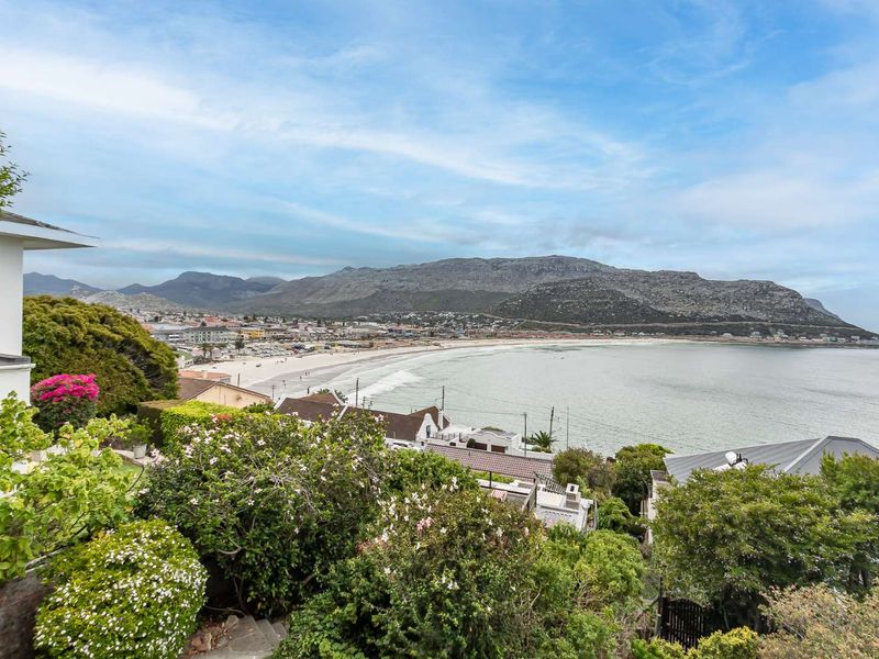 Multi-level Seaview home with flexible dual living options - Photo 5