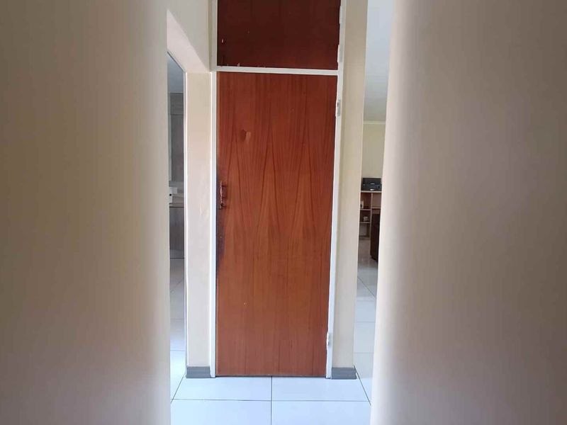 Charming Townhouse for Sale in Norkem Park - Photo 10