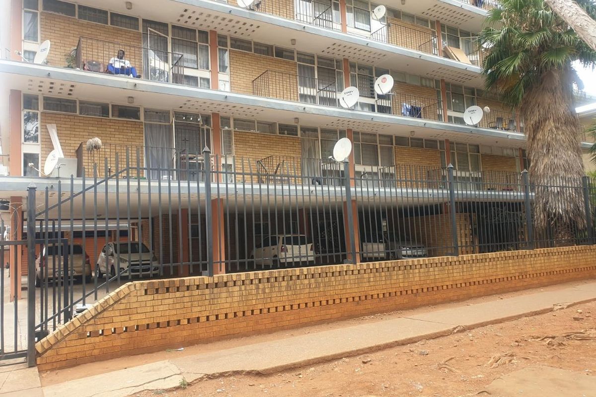 **Perfect Apartment for Young Professionals** - Photo 3