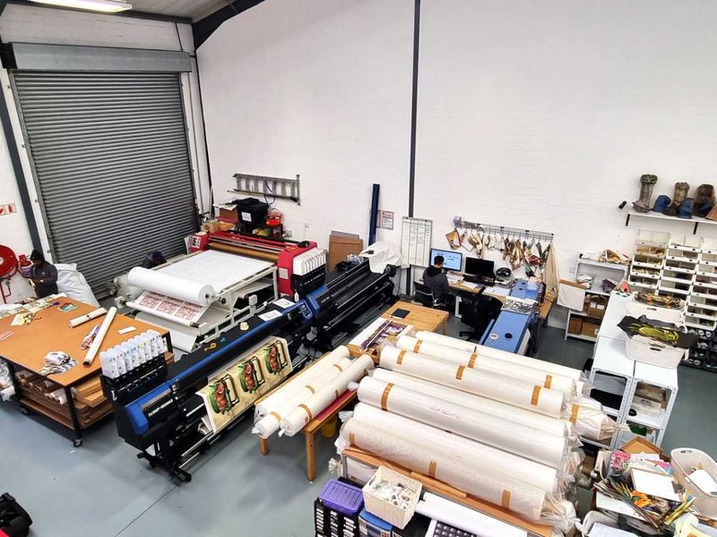 Double Volume Warehouse in Excellent Condition - Photo 3