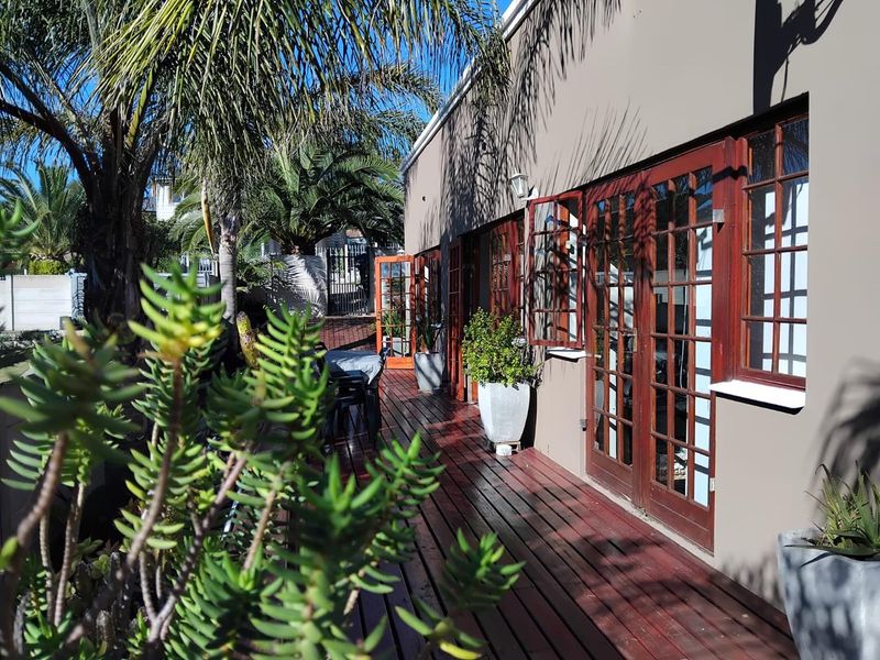 STUNNING HOME IN FRAAIUITSIG - Photo 2