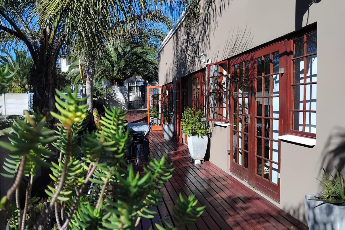 STUNNING HOME IN FRAAIUITSIG - Photo 2
