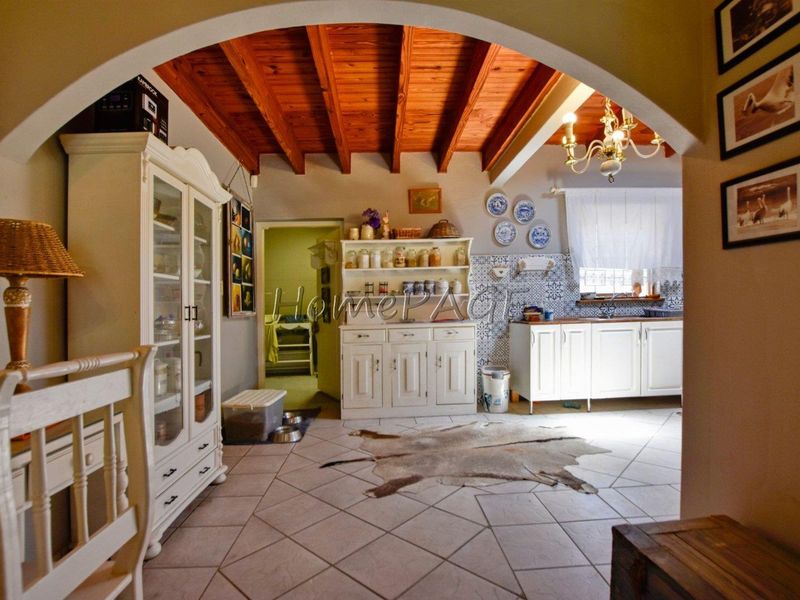 Vineta, Swakopmund:  Home with lovely period features - Photo 6