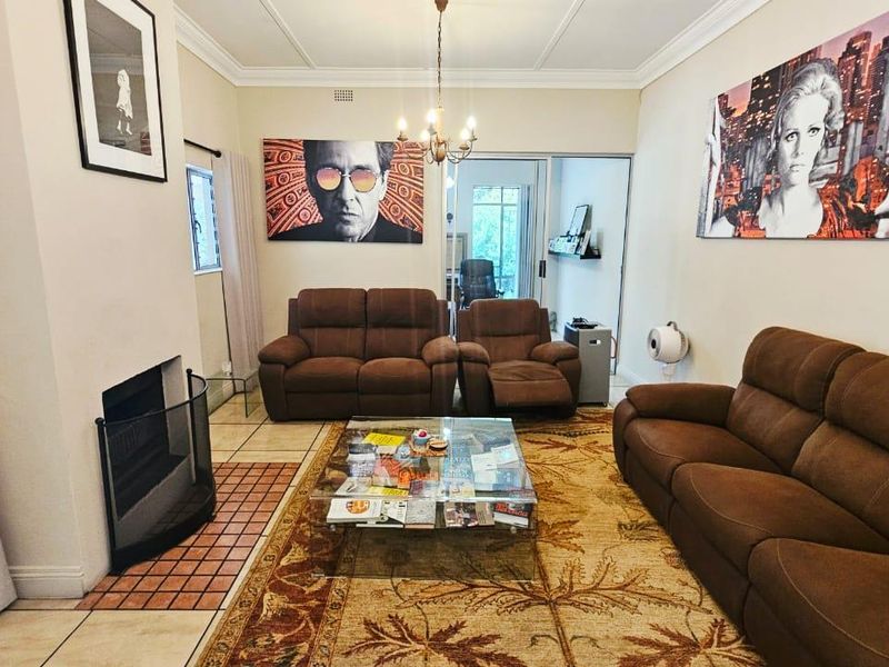 Stunning Family Home for Rent in a Desired Area - Photo 9