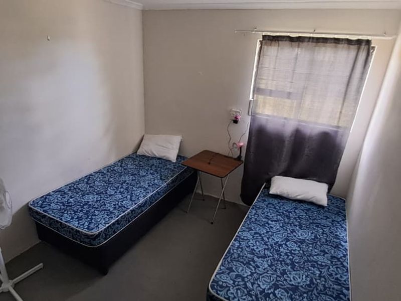 Furnished 2-Bedroom Outbuilding with WiFi – Pet Friendly - Photo 3