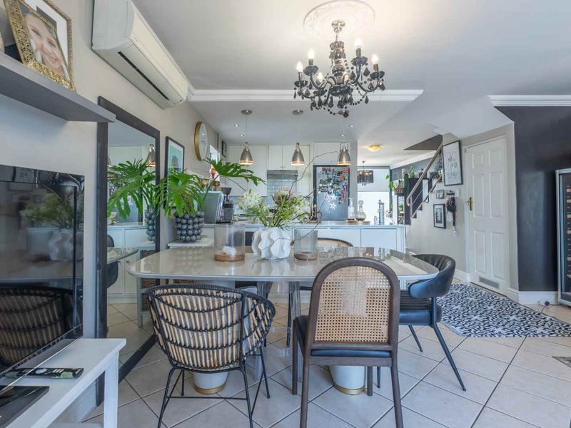 Duplex with a View - Photo 8