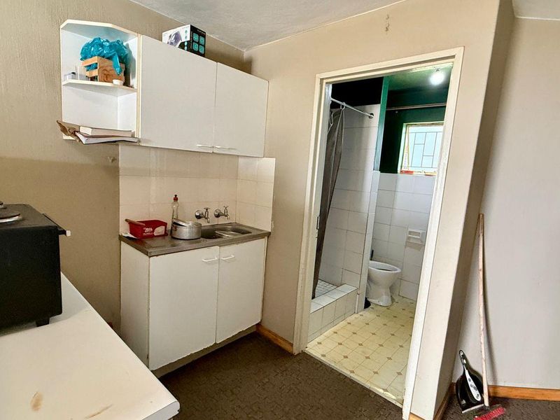 EXCELLENT INVESTMENT OPPORTUNITY IN SCOTTSVILLE, PIETERMARITZBURG - Photo 3