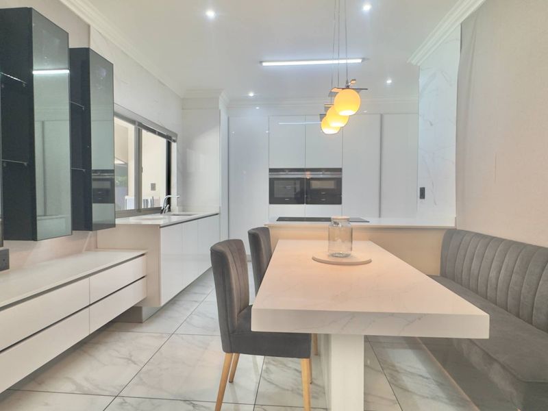 DECEASED ESTATE **Stunning 3-Bedroom Home in Prestigious Morningside, Sandton** - Photo 10