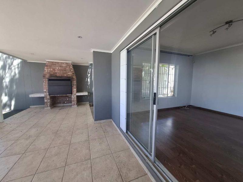 Charming Duet in Central Avis - Photo 6