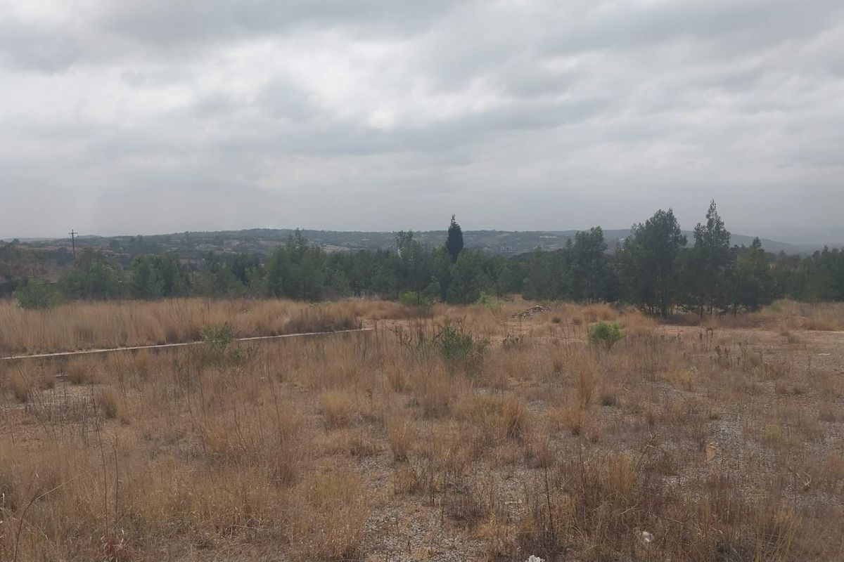 PRIME VACANT LAND WITH EXCEPTIONAL DEVELOPMENT POTENTIAL FOR SALE IN MOOIKLOOF AREA - Photo 2
