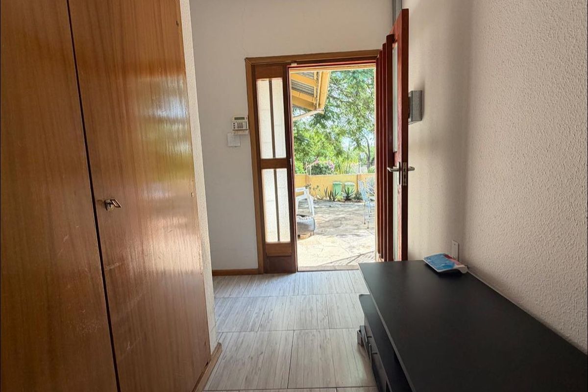 3 Bedroom House For Sale in Pionierspark - Photo 3