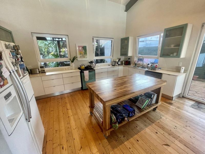 Hendra - Spectacular 4-Bedroom Coastal Home With Panoramic Sea Views - Photo 7