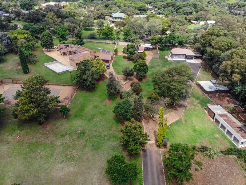 Exceptional Smallholding with Endless Potentional  in Sought-After Poortview - Photo 1