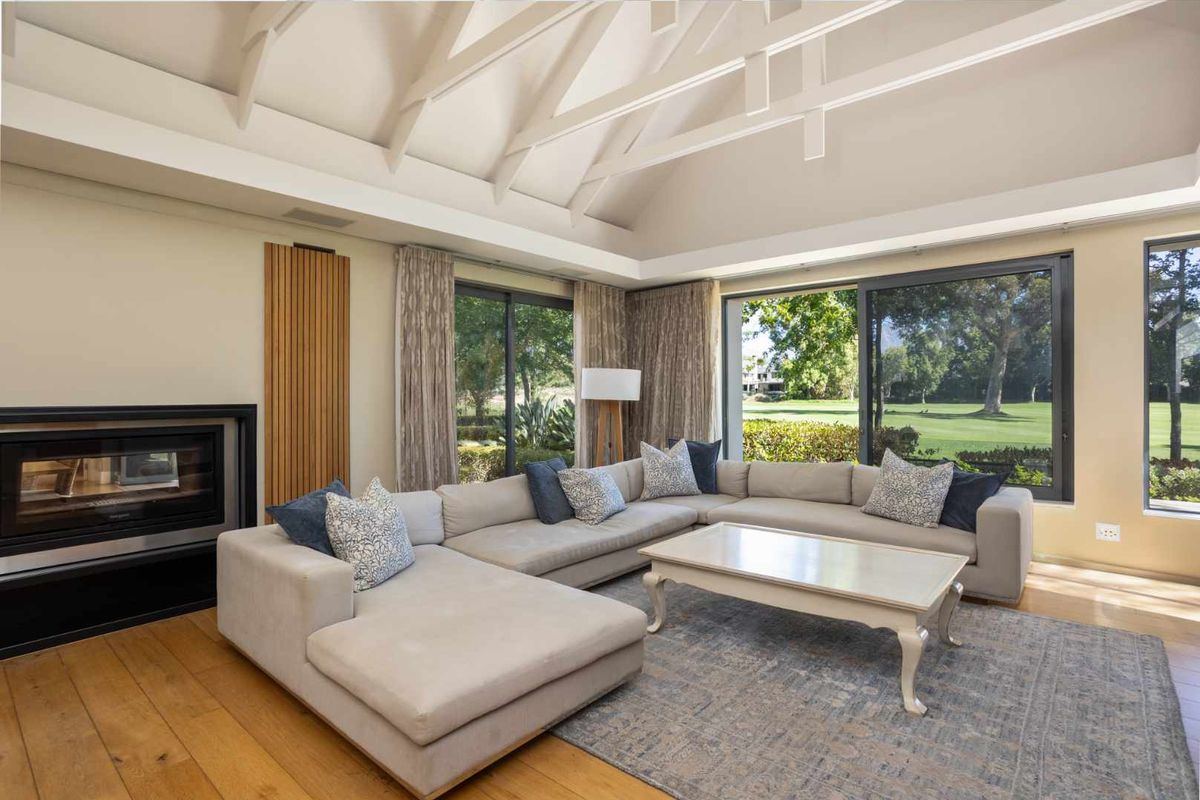 Elegant and Spacious Home on the 14th Fairway with Mountain and Pearl Valley Golf Course Views - Photo 3