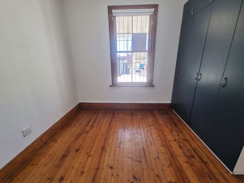Unfurnished Loft 3-Bedroom House To Rent in Woodstock - Photo 8