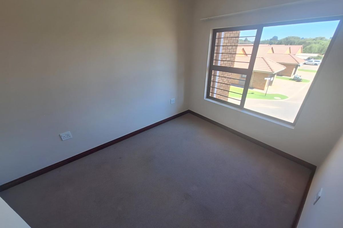 Charming 1-Bedroom Apartment in Country Life Retirement Village, Brentwood Park - Photo 5