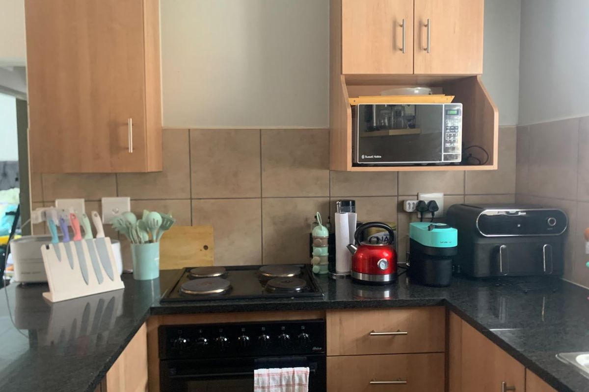 **Spacious 2-Bedroom Apartment for Sale in Route 82 Security Village - Photo 2