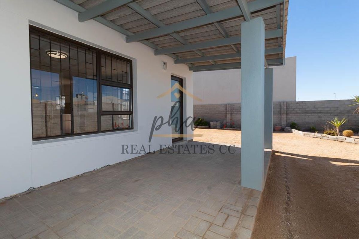 Newly Renovated Freestanding Home - Photo 2