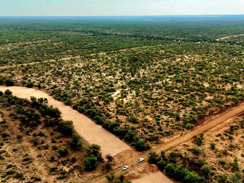 Vacant Plot for sale only 13km's North of Okahandja with strong water! - Photo 3