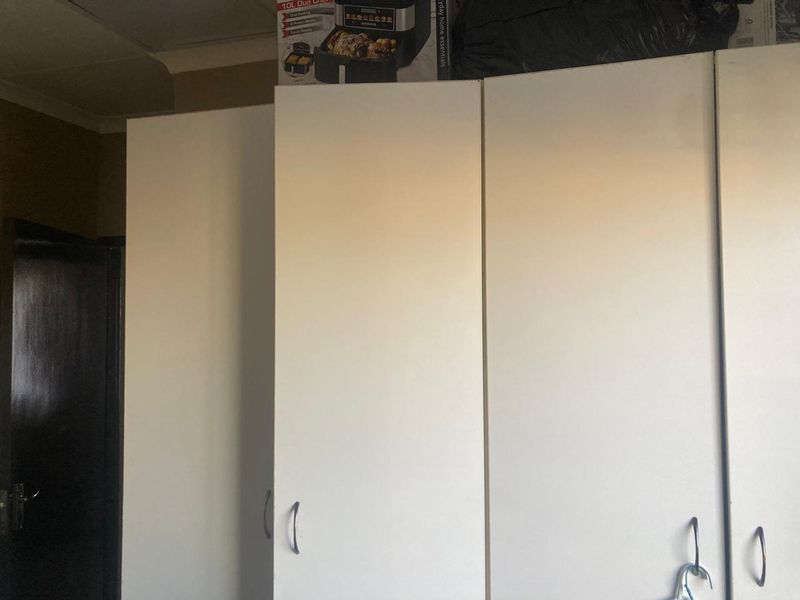 Specious 2 bedroom apartment for sale at Jabulani - Photo 6