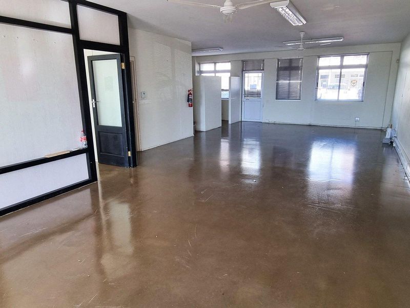 Perfectly Positioned Ground Floor Office/Retail Unit - Photo 3