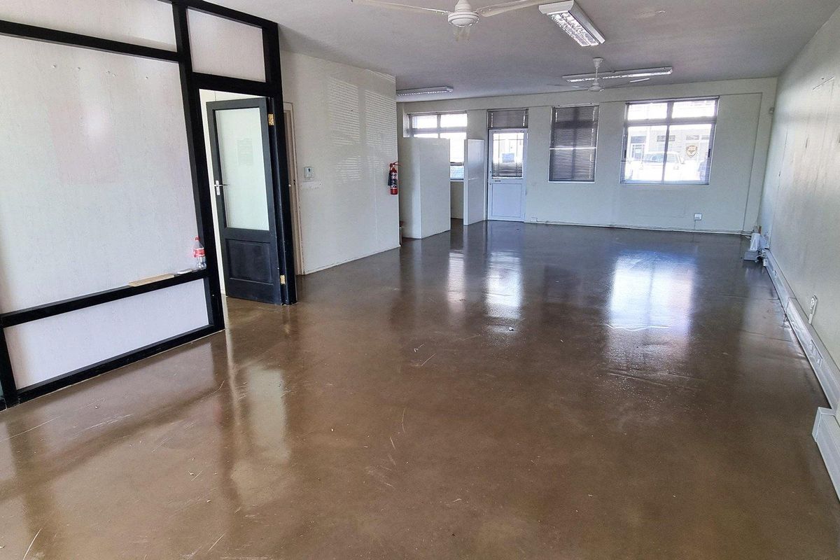 Perfectly Positioned Ground Floor Office/Retail Unit - Photo 3