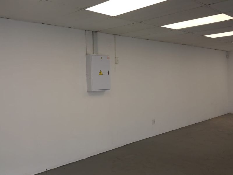 To Let | Versatile Commercial Unit | Kirstenhof - Photo 5