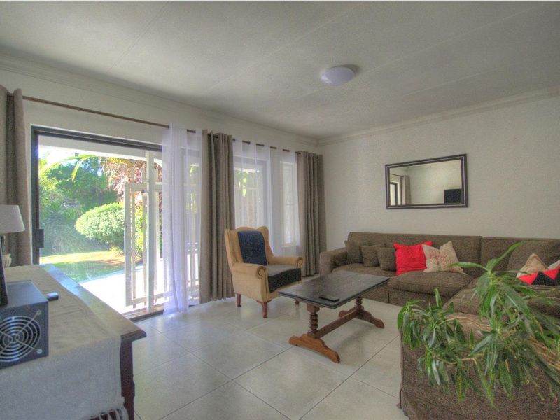 Renovated beauty with teen pad - Photo 10