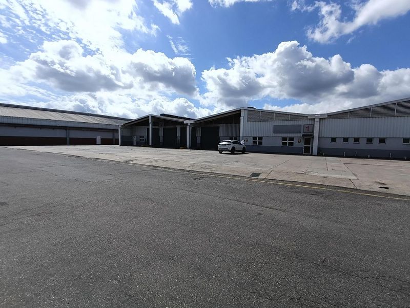3353m2 Warehouse with 904m2 Yard - Photo 10