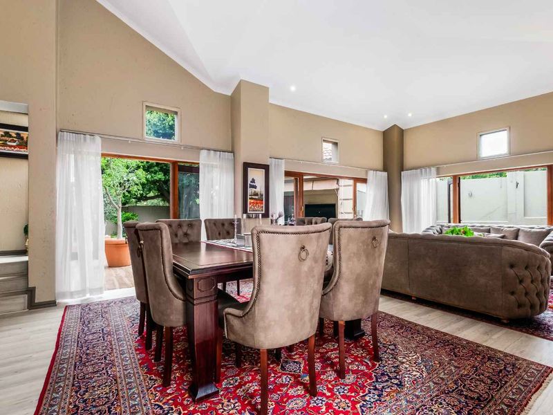 STUNNING FAMILY HOME BOASTING ALL THE BEST QUALITIES ONE WANTS IN A HOME - Photo 5