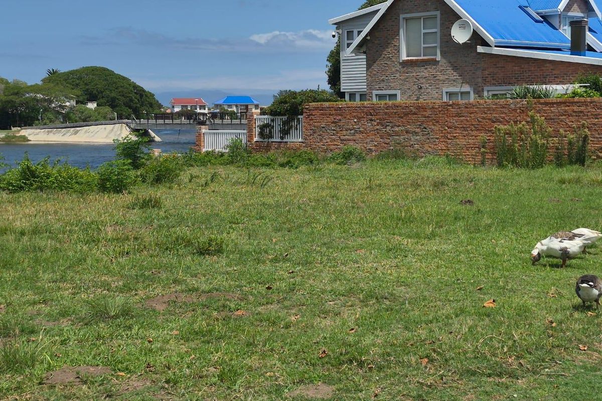 Experience Lagoon Living at The Island Cove on the Garden Route - Photo 5