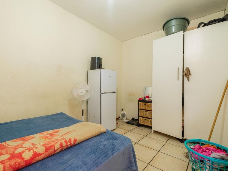 Spacious 5-Bedroom Apartment - Photo 10