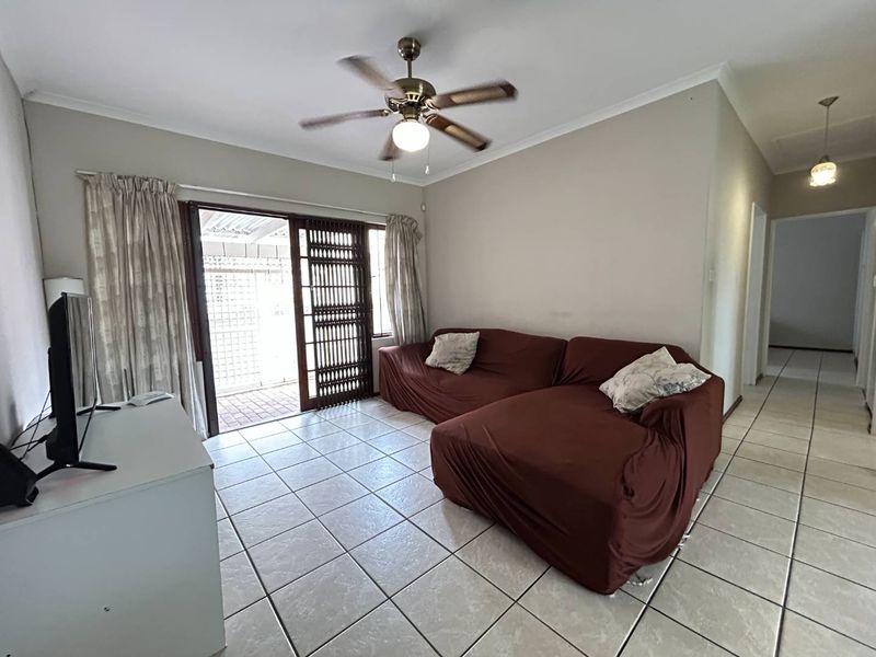 Spacious Living in a Central, Safe Complex! - Photo 2