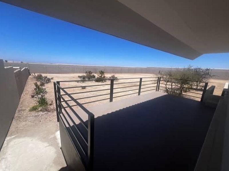 Serene Living: 6-Bedroom Oasis in Swakopmund River Plots - Photo 8