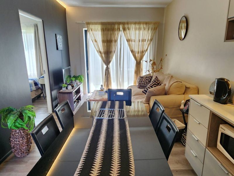 Price Slashed: Lifestyle Estate Living at its best. - Photo 2