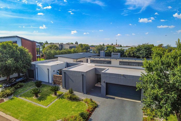 Property #2214496, House Pending Sale in Midstream Hill