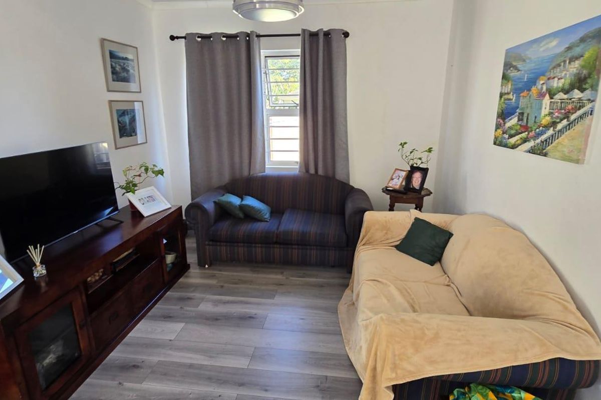Furnished apartment perfect for single or couple only - Photo 4