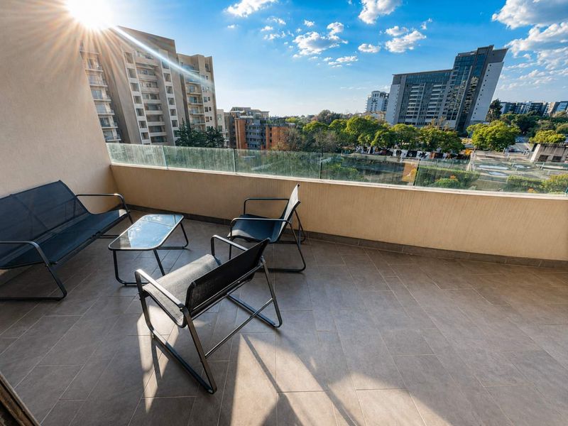 Furnished 2 Bed Apartment for Rent in Morningside - Photo 4